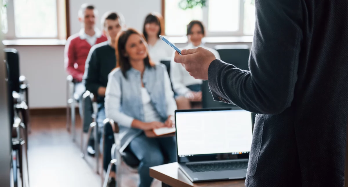 Porady i ciekawostki, Studia dualne zakresie prawa administracji połączyć teorię praktyką trakcie studiów - zdjęcie, fotografia