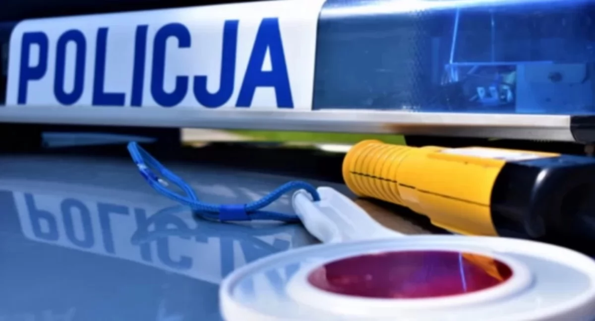 Pijani Kierowcy, Jechał zygzakiem wpadł koło Ciechanowa Kierowca forda mógł doprowadzić tragedii - zdjęcie, fotografia