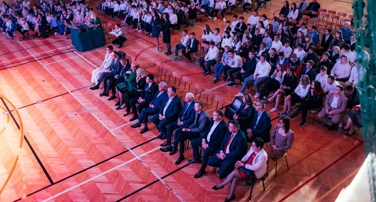 W hali sportowej w Opinogórze ma być wymieniony m.in. parkiet, fot archiwum CiechanówInaczej.pl