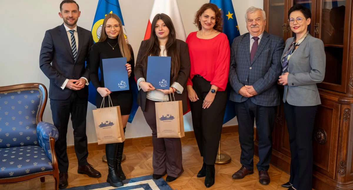 Edukacja, Nagrody najlepszych studentów Ciechanowa - zdjęcie, fotografia