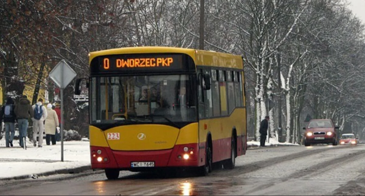 Komunikacja Publiczna, Komunikacja miejska Ciechanowie okresie Świąt Bożego Narodzenia - zdjęcie, fotografia