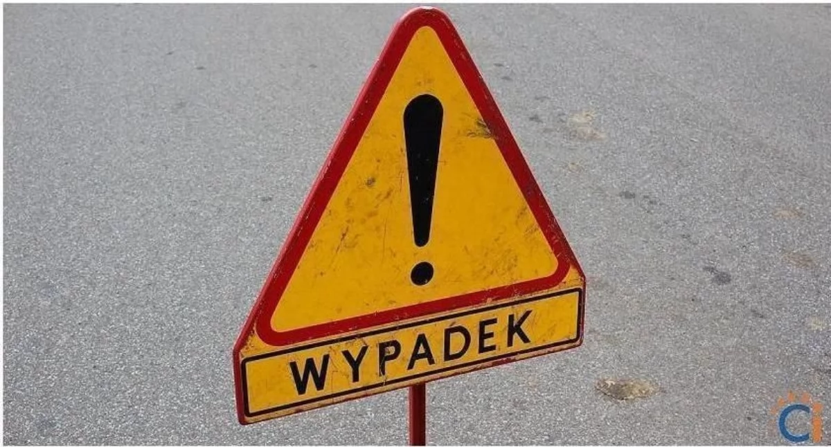 Wypadki drogowe, samochody zderzyły Ciechanowie - zdjęcie, fotografia