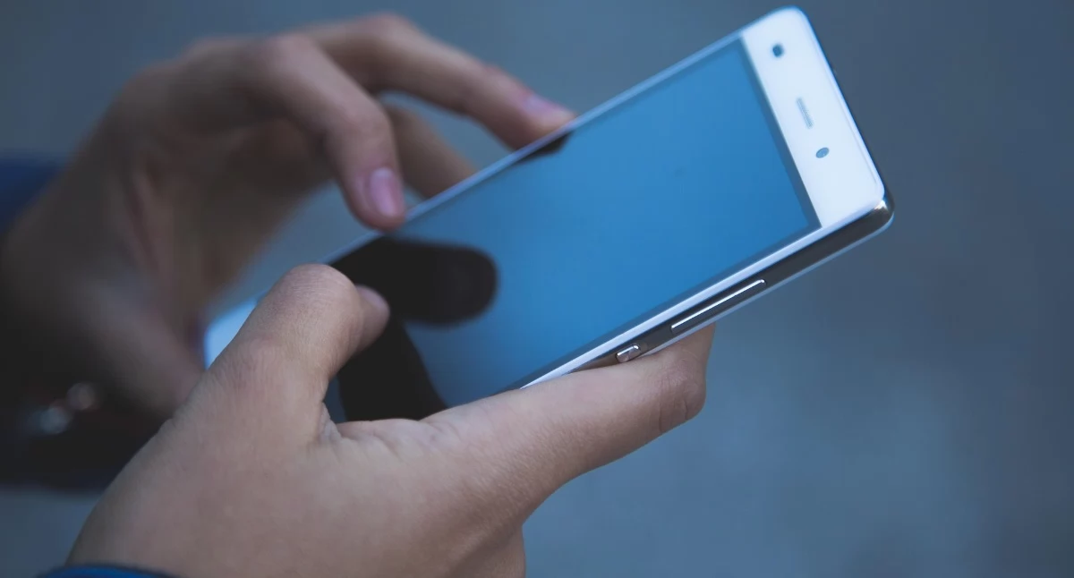 Społeczeństwo, Sygnały Czytelników Głuchy telefon problemy okolicy Ciechanowa - zdjęcie, fotografia