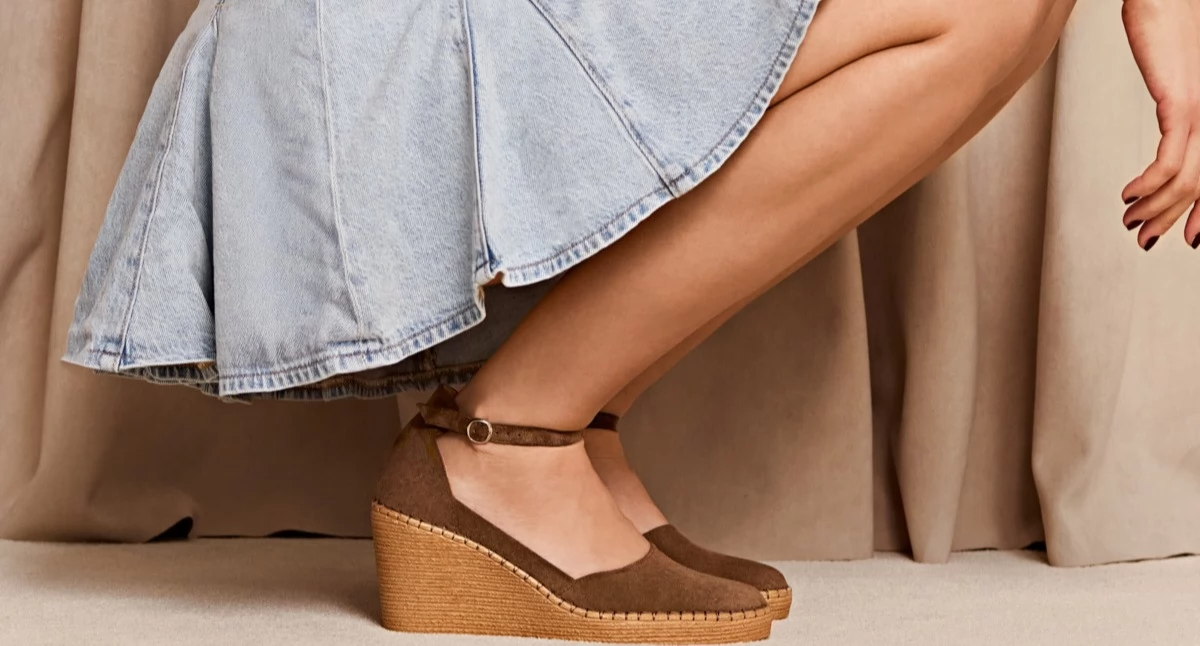 Porady i ciekawostki, Espadryle damskie lekkość wakacyjna elegancja premium ciepłe - zdjęcie, fotografia