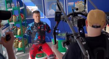 Słynny drifter gościł w Ciechanowie: kieruje nogami