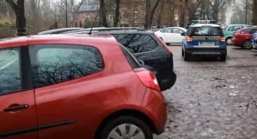 Straż Miejska w Ciechanowie zapowiada kary za parkowanie [zdjęcia]