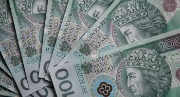 ZUS: Od marca emerytury i renty w górę. Ile wyniesie świadczenie po waloryzacji?