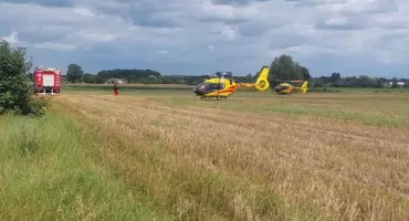 AKTUALIZACJA: Wybuch przy rozpalaniu ogniska. Dwie osoby poważnie ranne [zdjęcia]