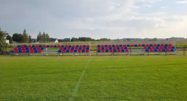 Nowe trybuny na stadionie w gminie Ciechanów [zdjęcia]