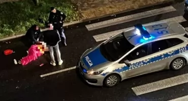 To on miał potrącić pieszą w centrum Ciechanowa i uciec. Policja zatrzymała 73-latka