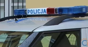 Rozsypany ładunek blokował ruch na wiadukcie w Ciechanowie