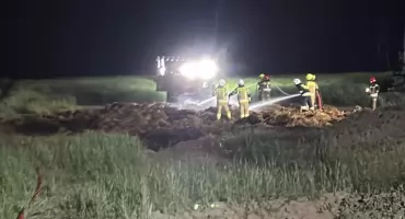 Pożar pod Ciechanowem. Wielogodzinne działania straży pożarnej