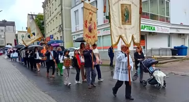 Procesja Bożego Ciała przeszła przez centrum Ciechanowa [zdjęcia/wideo]
