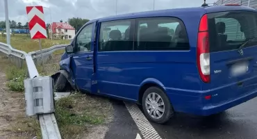 Z ostatniej chwili! Zdarzenie drogowe z udziałem busa. Trwają działania służb 