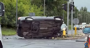 Z ostatniej chwili! Wypadek na skrzyżowaniu w Ciechanowie. Trwa akcja służb