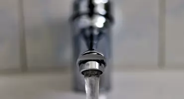 Problemy z wodą w pobliżu Ciechanowa. Pilny komunikat Sanepidu