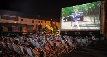 Kino na leżakach w Ciechanowie