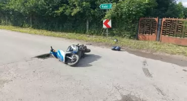 Nie zapanowała nad jednośladem i trafiła do szpitala. Miała 3 promile